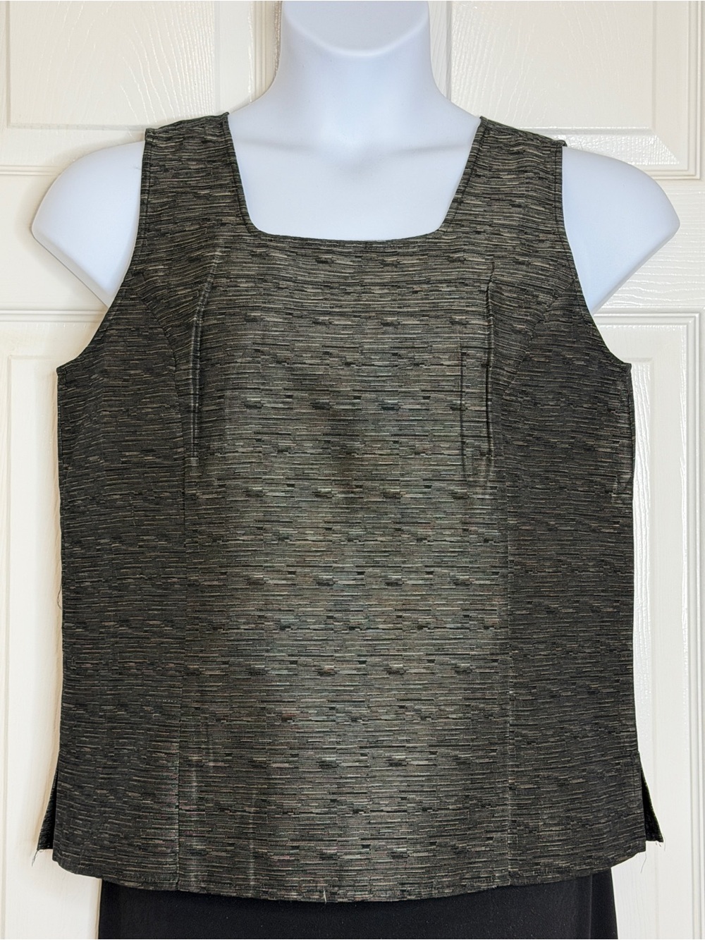 Dialogue 100% Silk Textured Shell Tank Top Metallic Bronze Black Size Medium